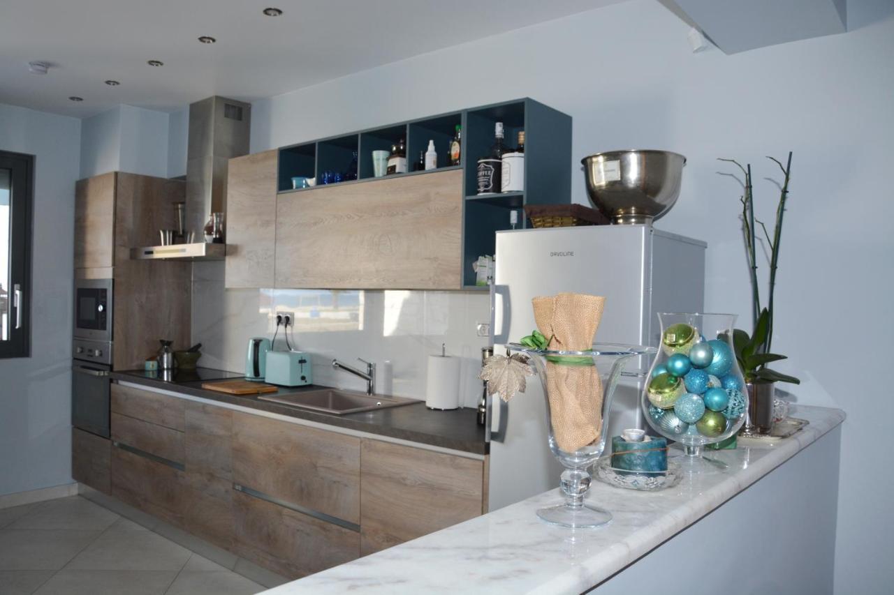 Pegasus Sea View Luxury Apartments Vrasná エクステリア 写真